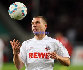 UFC 317，罗伊瓦尔与卡佩上演蝇量级巅峰博弈，战术大师的对决重塑冠军版图